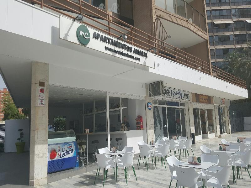 Amalia Apartments Benidorm Exteriör bild